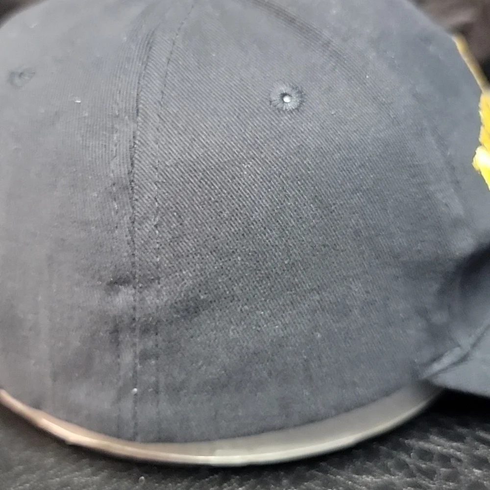 Is officially license product city of New York velcro baseball